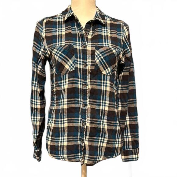 Windriver Tops - WindRiver Plaid Flannel Shirt - Classic Comfort